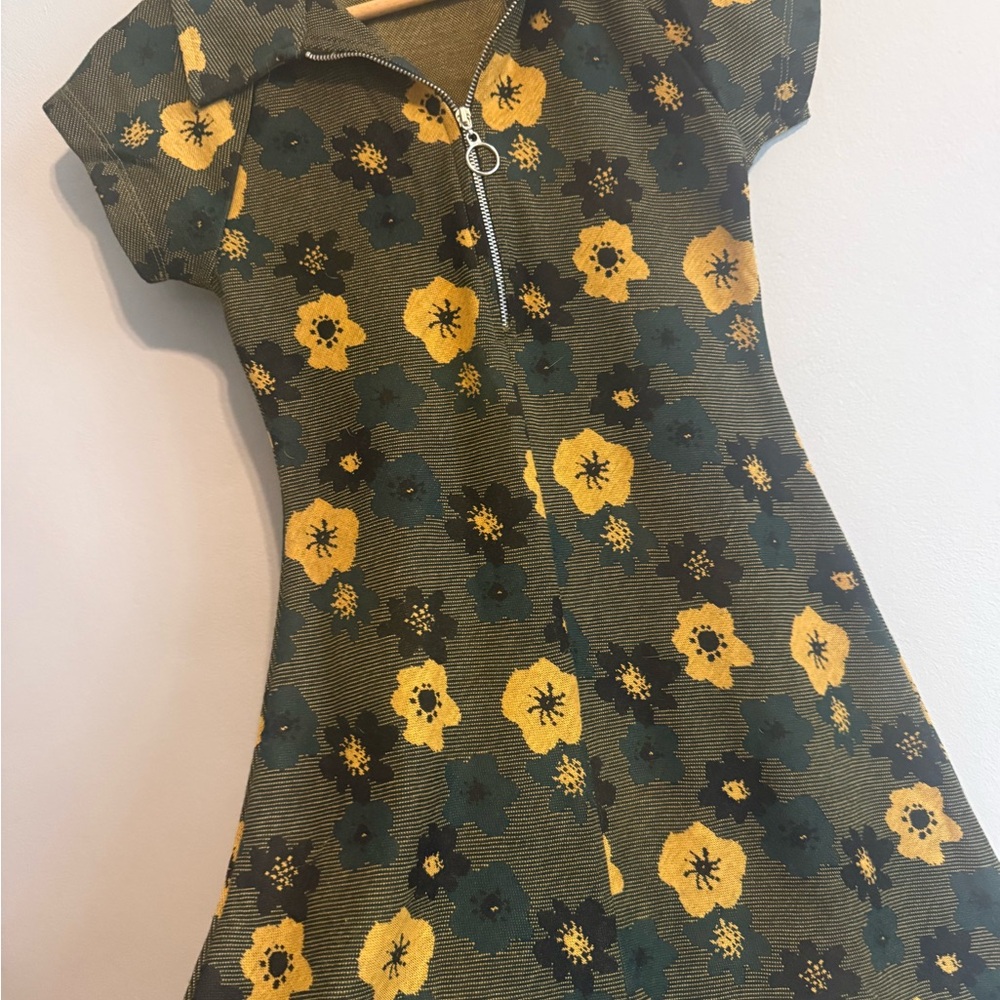 Urban Outfitters Green and Yellow Floral Mini Dress - Picture 3 of 4